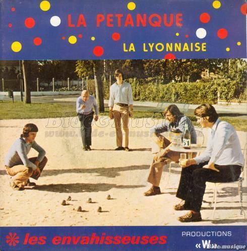 Les Envahisseuses - La pétanque