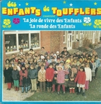 Des enfants de Toufflers chantent - La joie de vivre des enfants